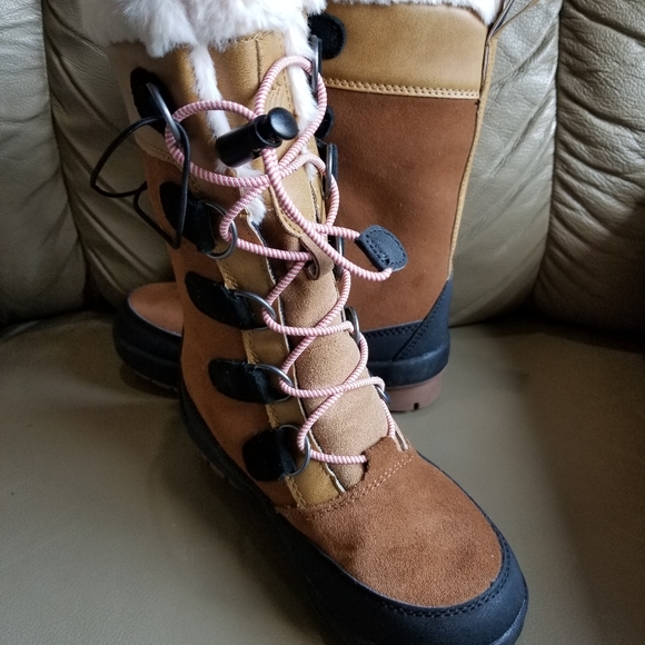 Girls Cat & Jack Cognac Thermolite Lace up Snow Boots size 2 - Picture 4 of 4